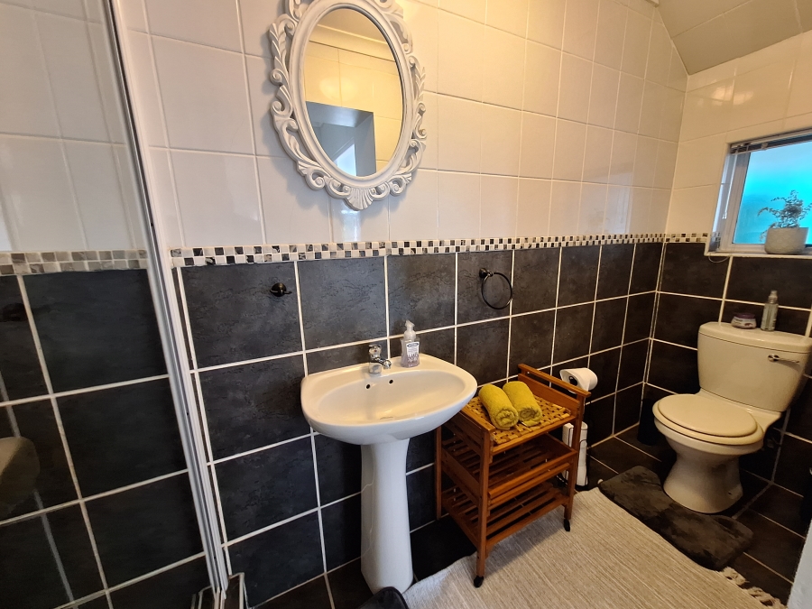 2 Bedroom Property for Sale in Wavecrest Eastern Cape